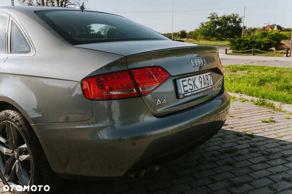 Audi A4 Limousine 2.0 TDI - 32