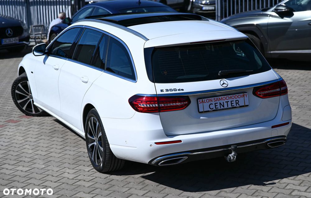 Mercedes-Benz Klasa E 300 de 9G-TRONIC - 34