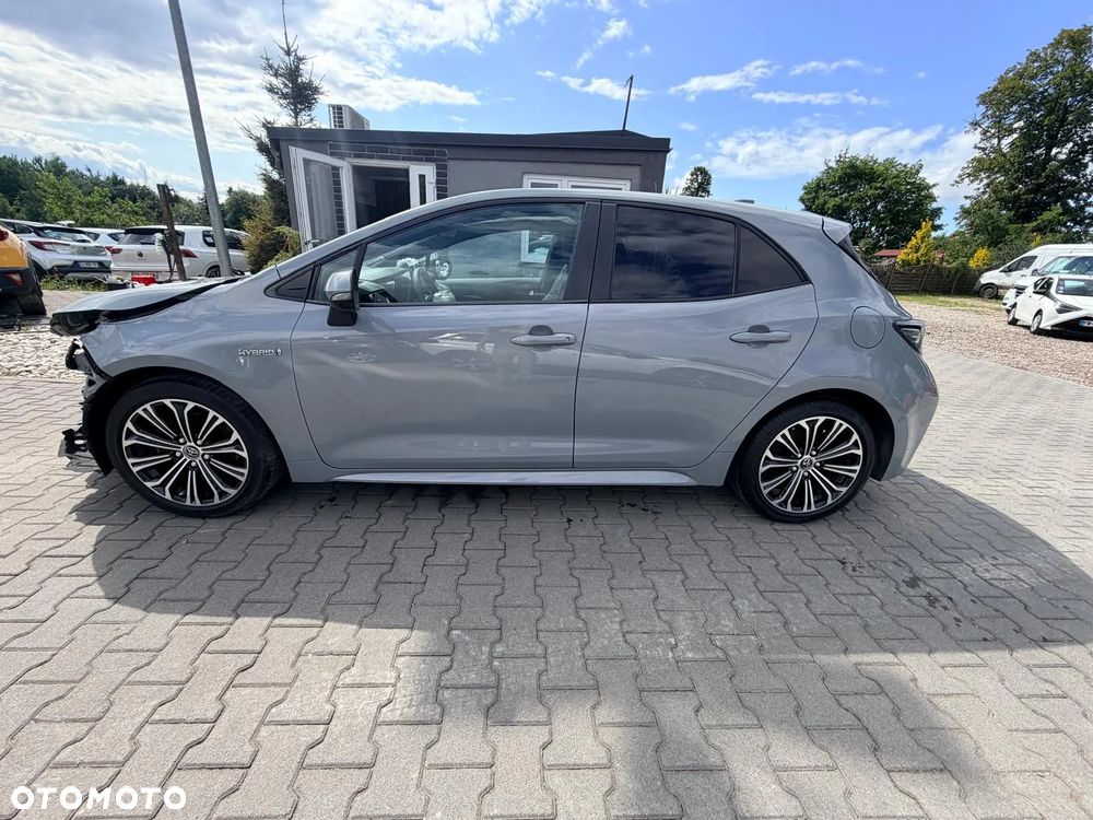Toyota Corolla 2.0 Hybrid Executive - 23
