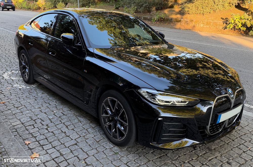 BMW i4 eDrive35 Pack Desportivo M - 1