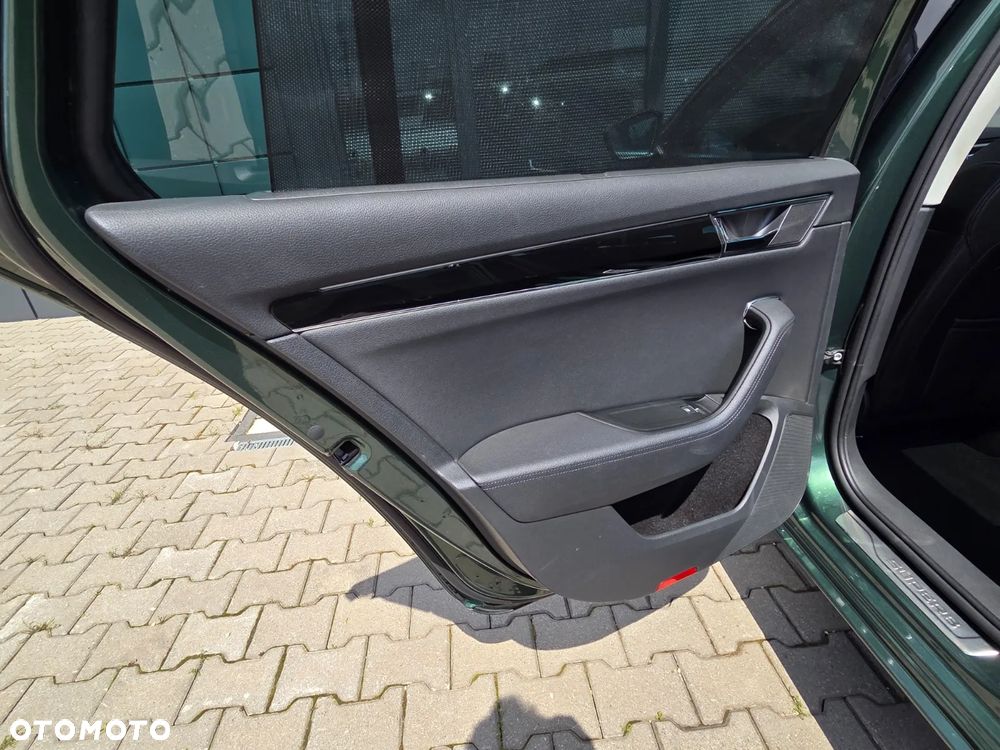 Skoda Superb 2.0 TDI SCR L&K DSG - 22