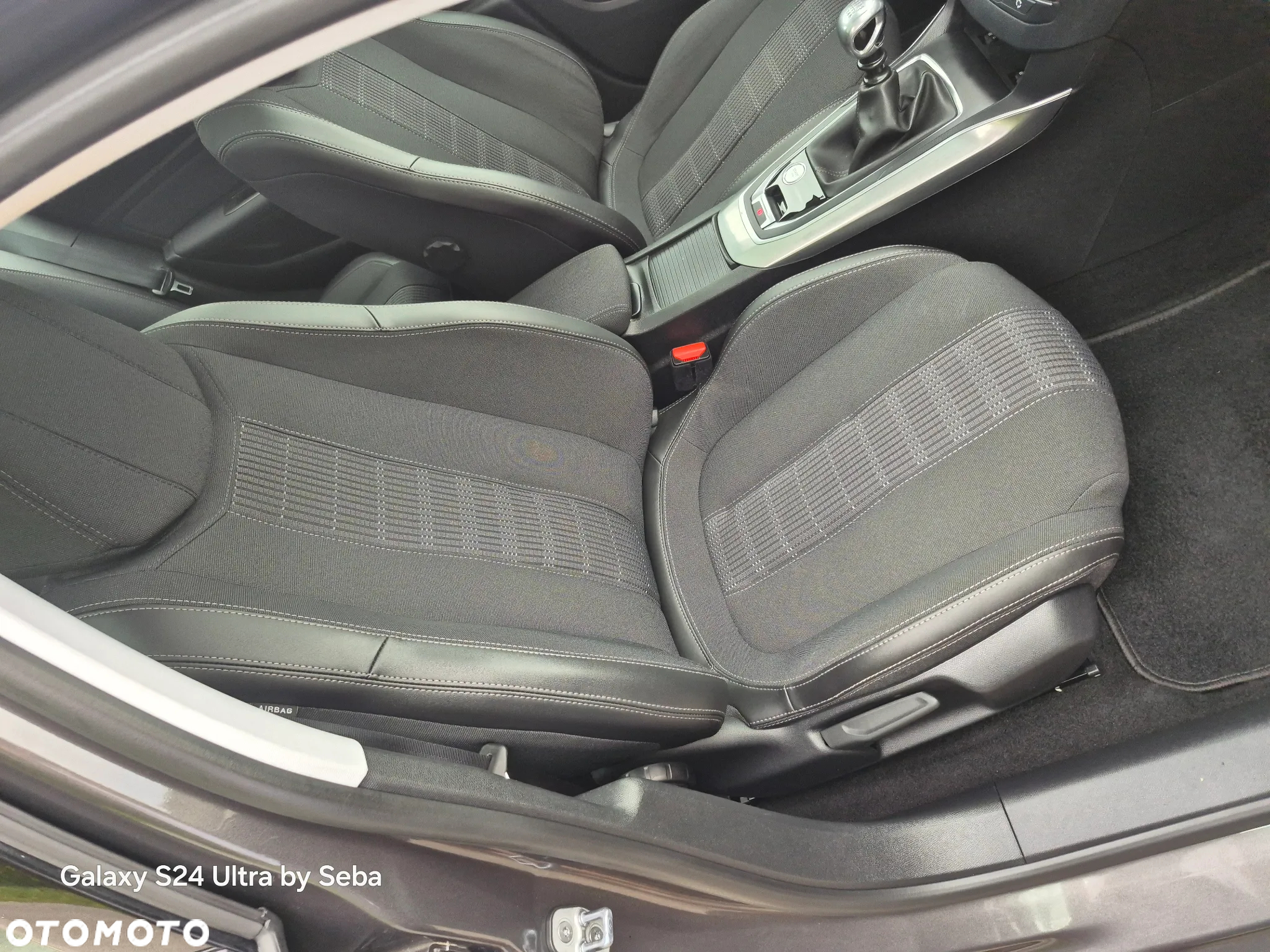 Peugeot 308 1.5 BlueHDi Allure Pack S&S - 29