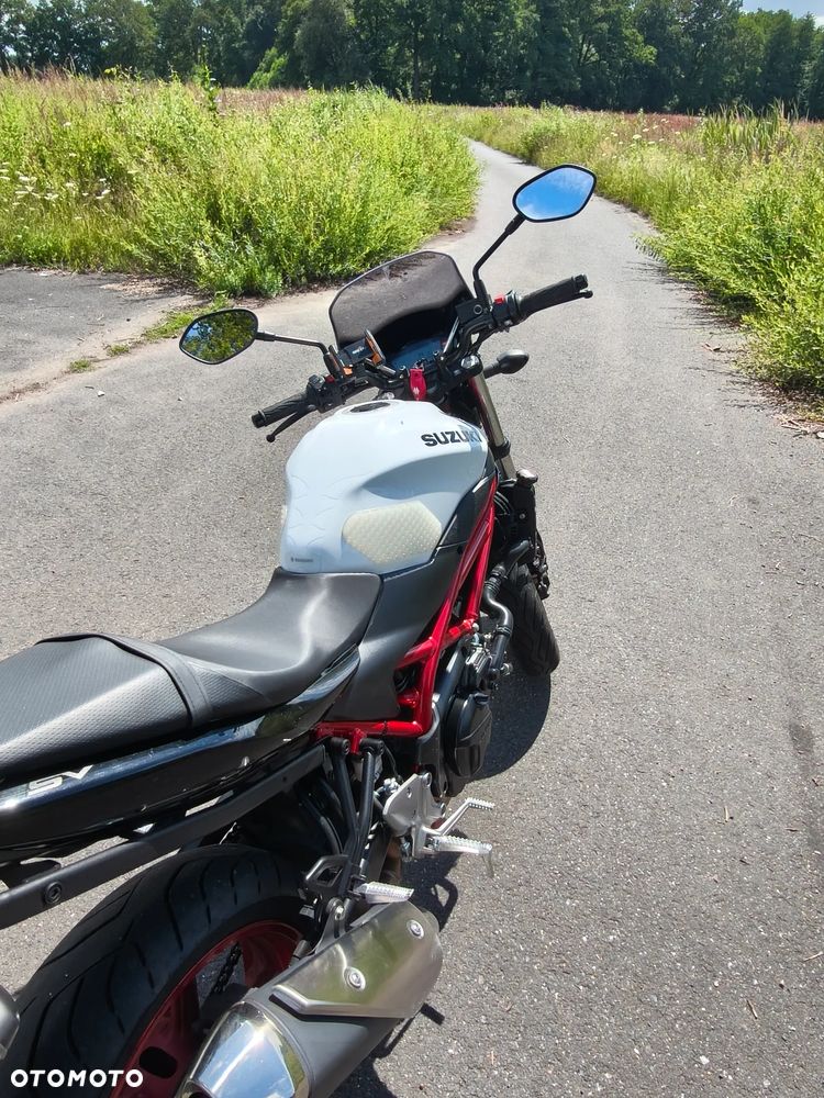 Suzuki SV - 16
