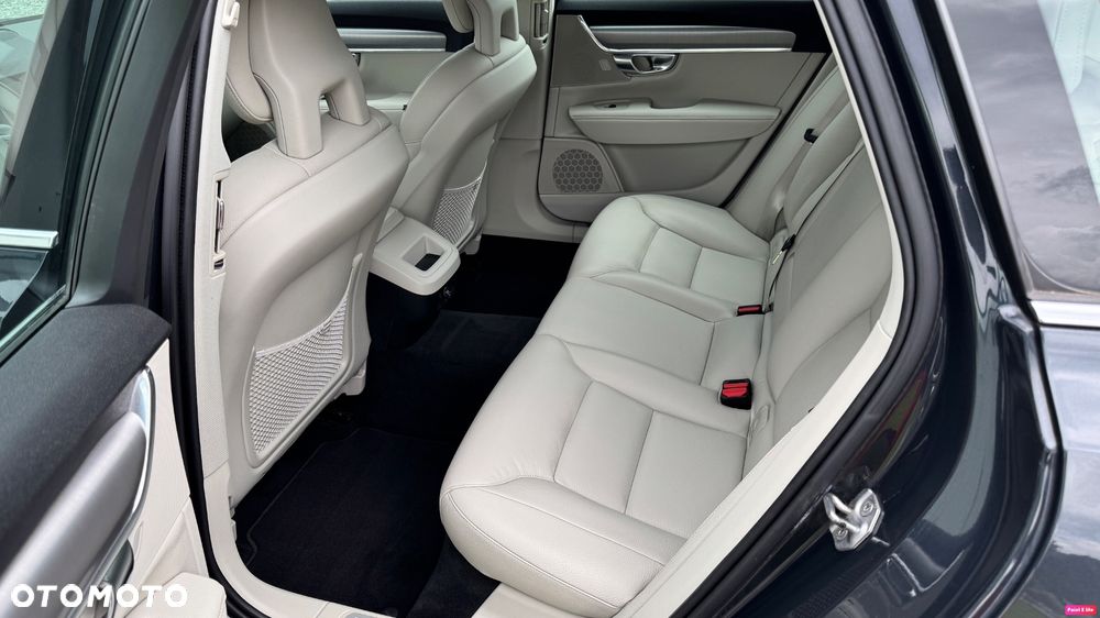 Volvo V90 D3 Geartronic Momentum - 34