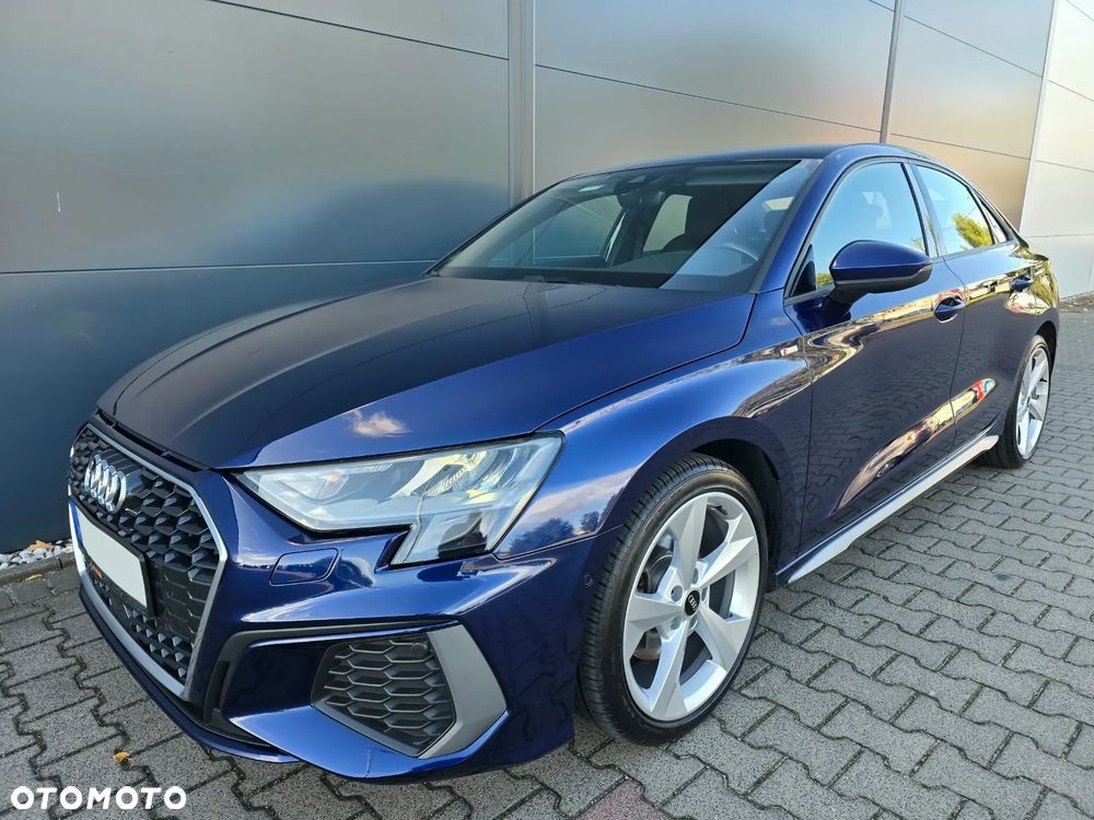 Audi A3 Limousine 40 TFSI quattro S tronic S line - 1