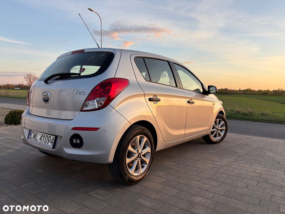 Hyundai i20 - 11