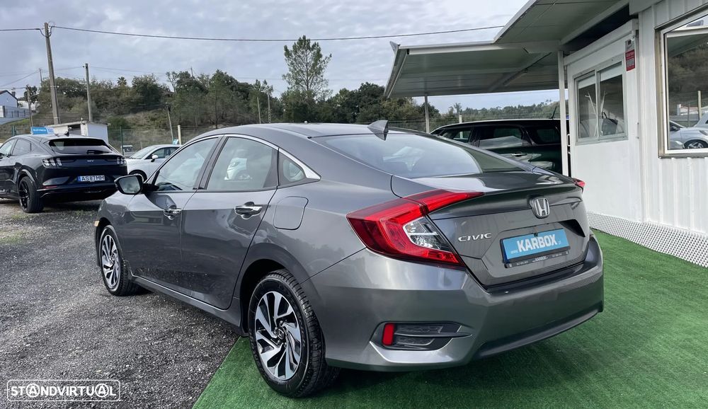 Honda Civic 1.5 i-VTEC Comfort - 6