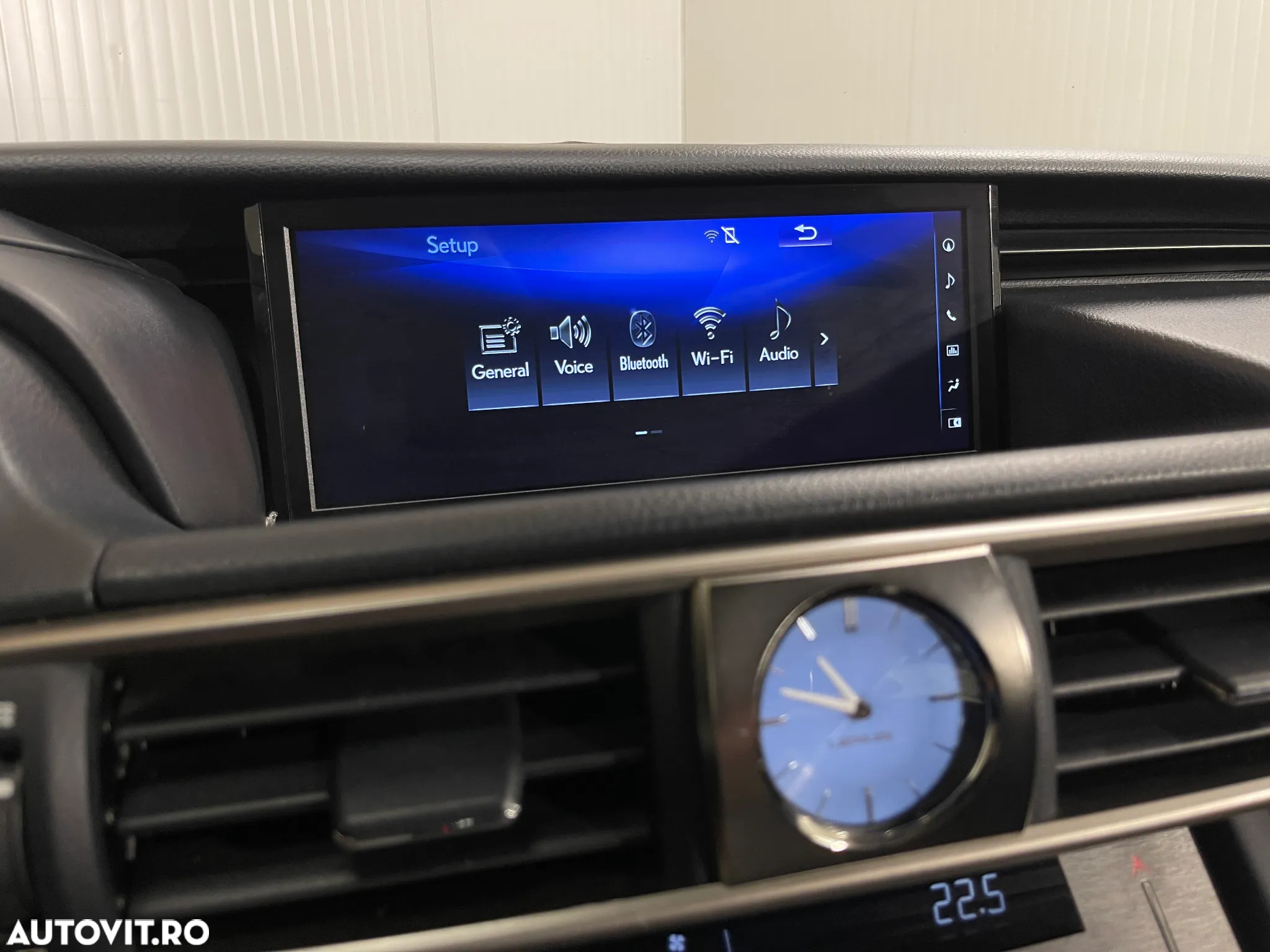 Lexus Seria IS 300h Executive - 22