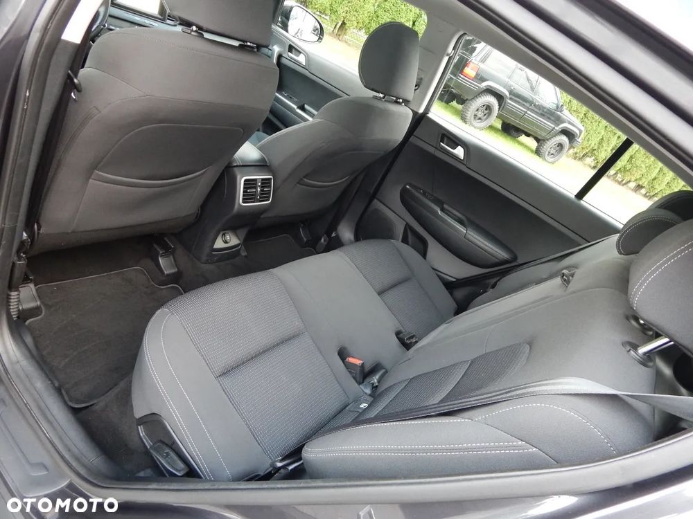 Kia Sportage 2,0 CRDI 2WD Vision - 11