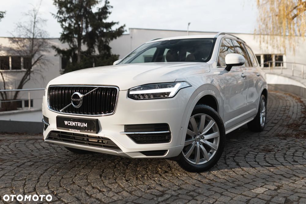 Volvo XC 90 D5 AWD Momentum - 2