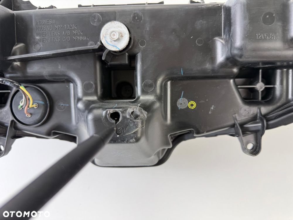 Przednia lampa reflektor Yamaha X-Max 125 2023+ - 13