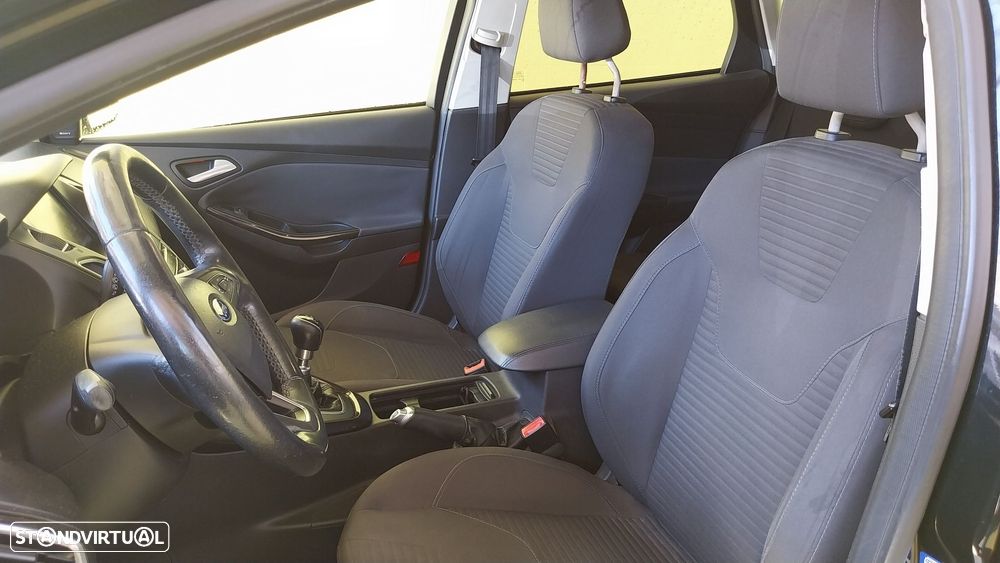 Ford Focus 1.0 SCTi Titanium - 18