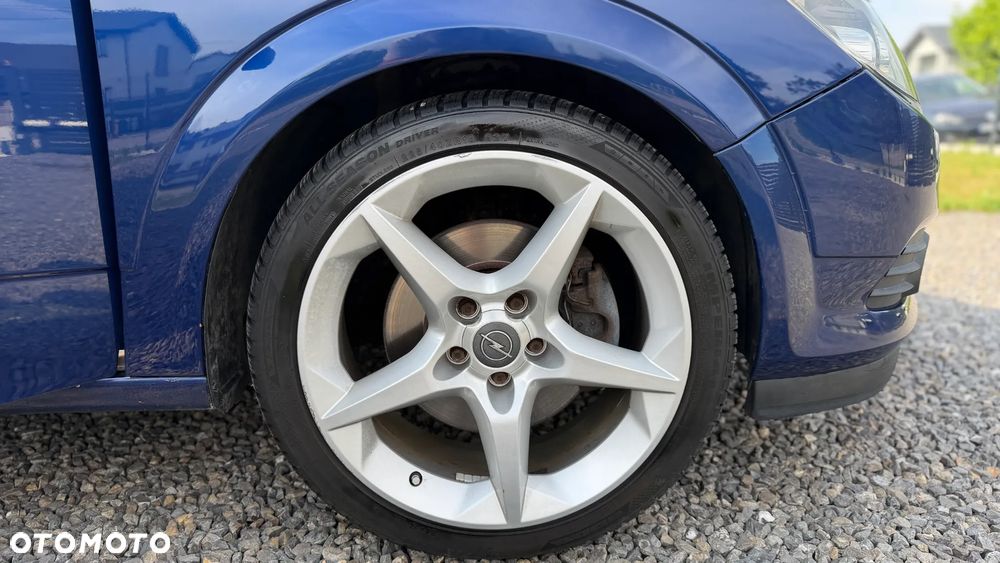 Opel Astra 2.0 T Cosmo - 21