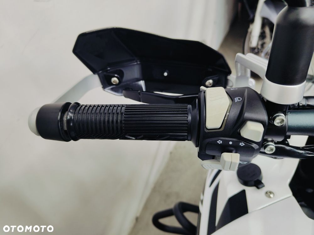 Benelli TRK 502X - 15