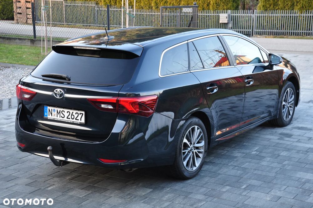 Toyota Avensis Touring Sports 1.8 Edition-S - 14