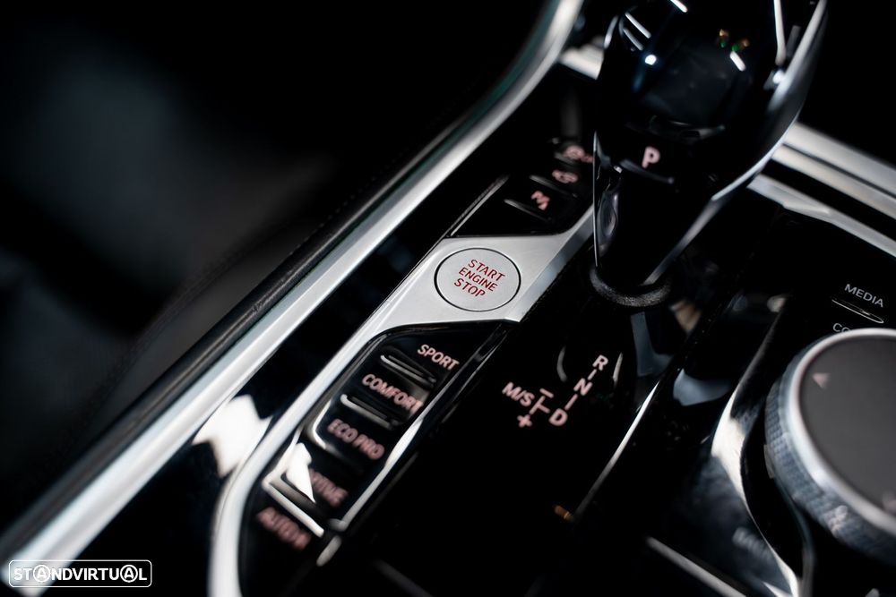 BMW 840 Gran Coupé d xDrive Pack M - 48