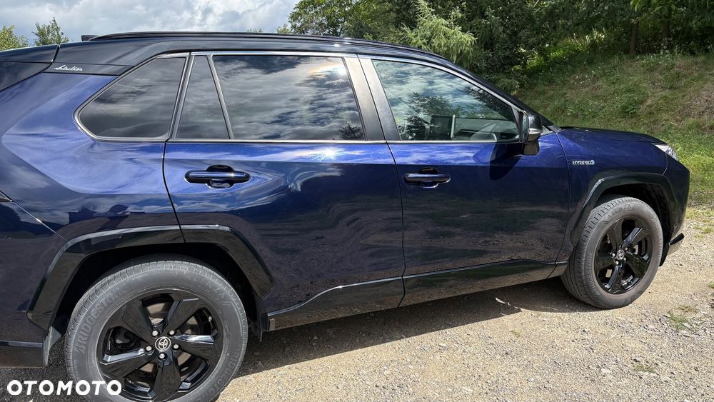 Toyota RAV4 - 8