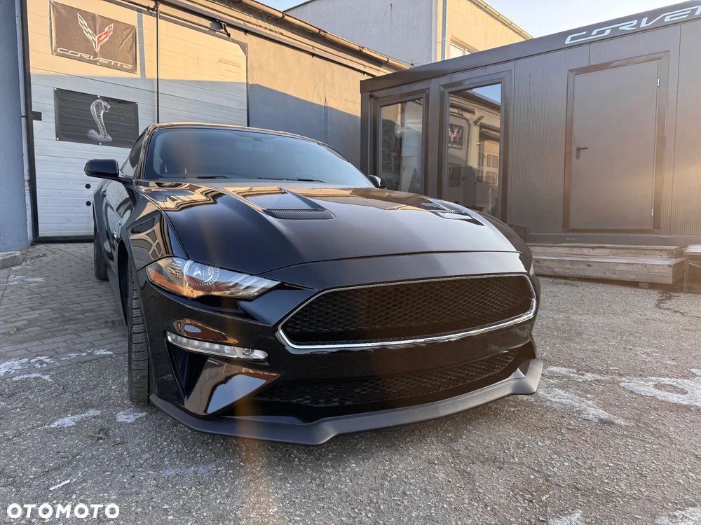 Ford Mustang - 1