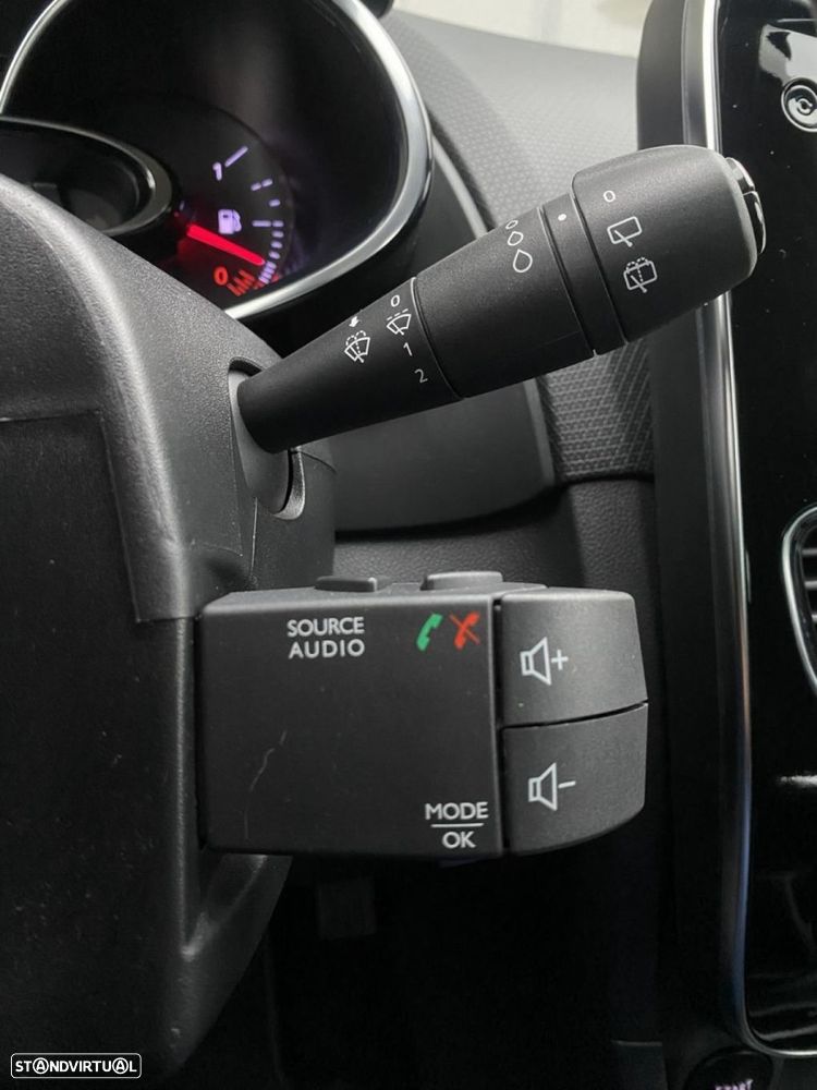 Renault Clio 0.9 TCe Limited Bi-Fuel - 12