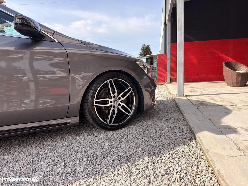 Mercedes-Benz CLA 180 d Shooting Brake AMG Line - 32