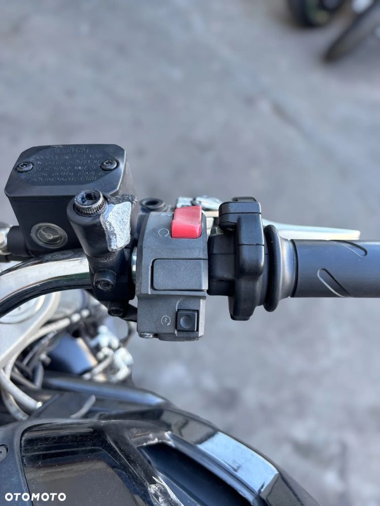 Ducati 696 - 8