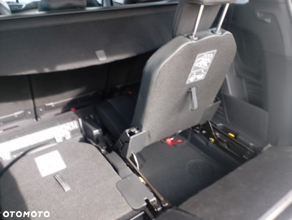 Peugeot 5008 1.6 PureTech GT Line S&S EAT8 - 20