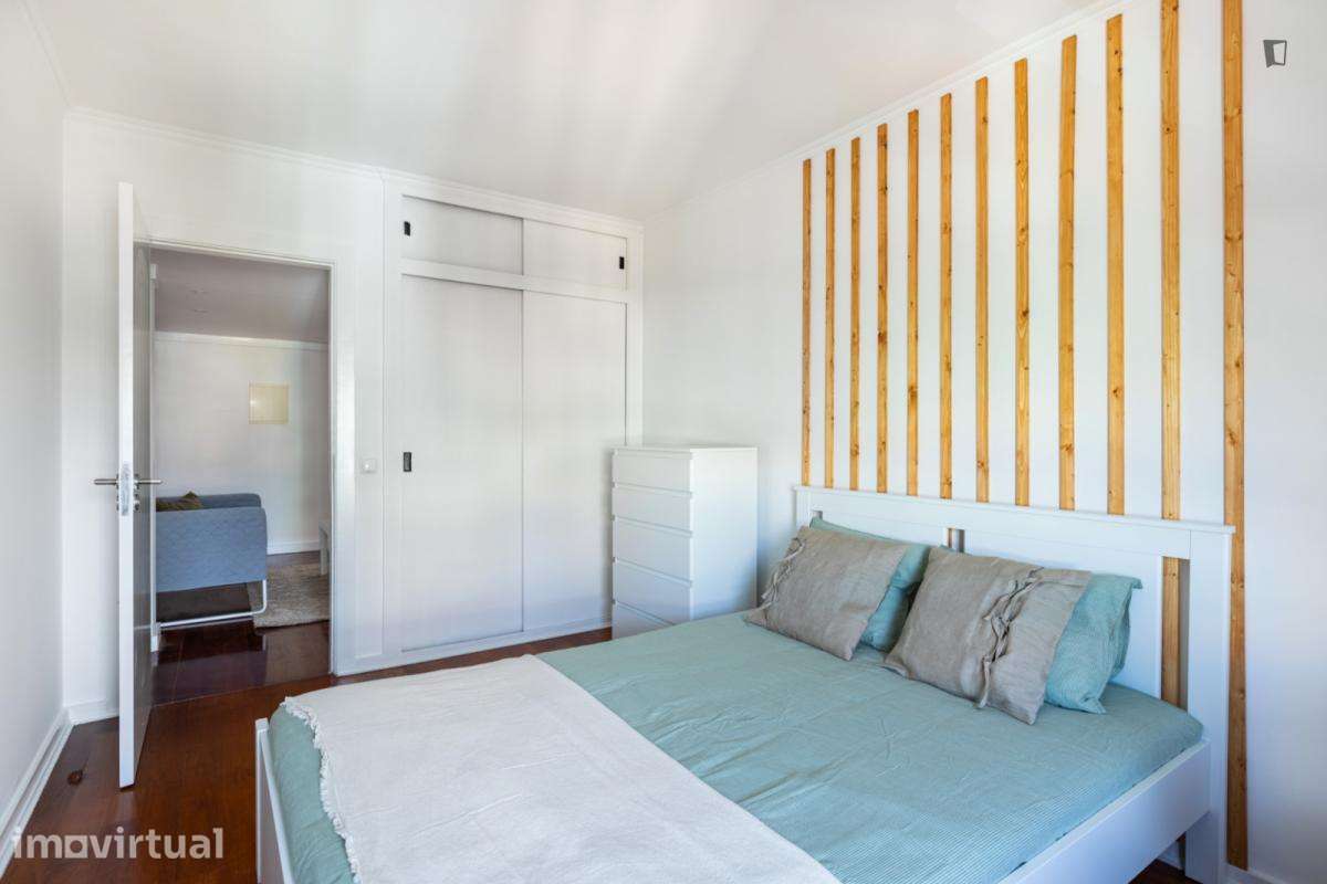 Quarto - localizado em Olaias Lisbon - Grande imagem: 3/14