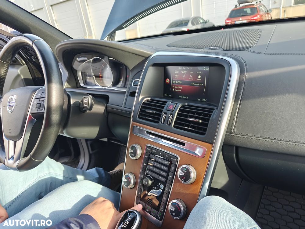 Volvo XC 60 - 4