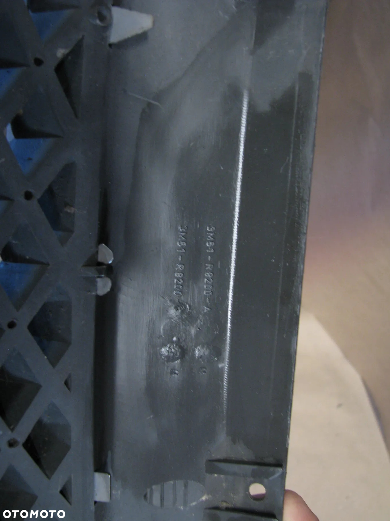 GRILL ATRAPA FORD C-MAX I - 12