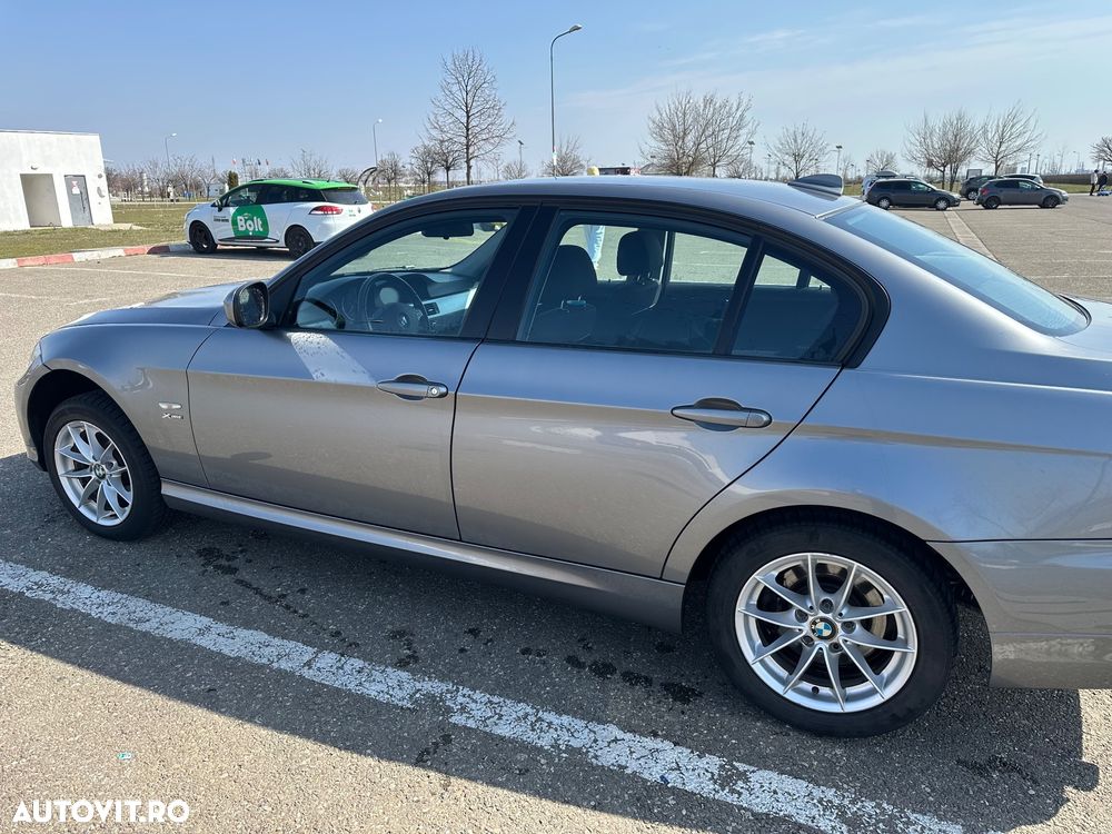 BMW Seria 3 320d xDrive - 3