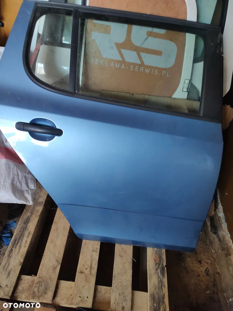 Skoda Fabia II Drzwi Prawy Przód Prawy Tył Lewy Przód - 1