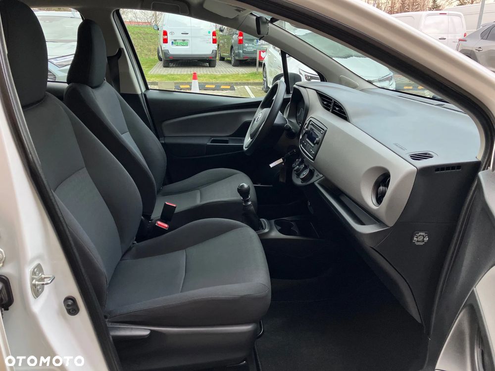 Toyota Yaris 1.5 Active - 12