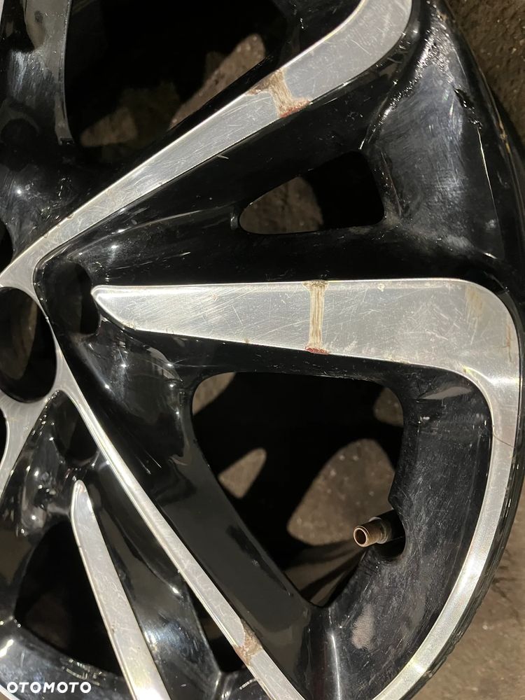 Felga Citroen C4 Picasso 5x108 7J 17 ET50 9813863177 1szt. - 2