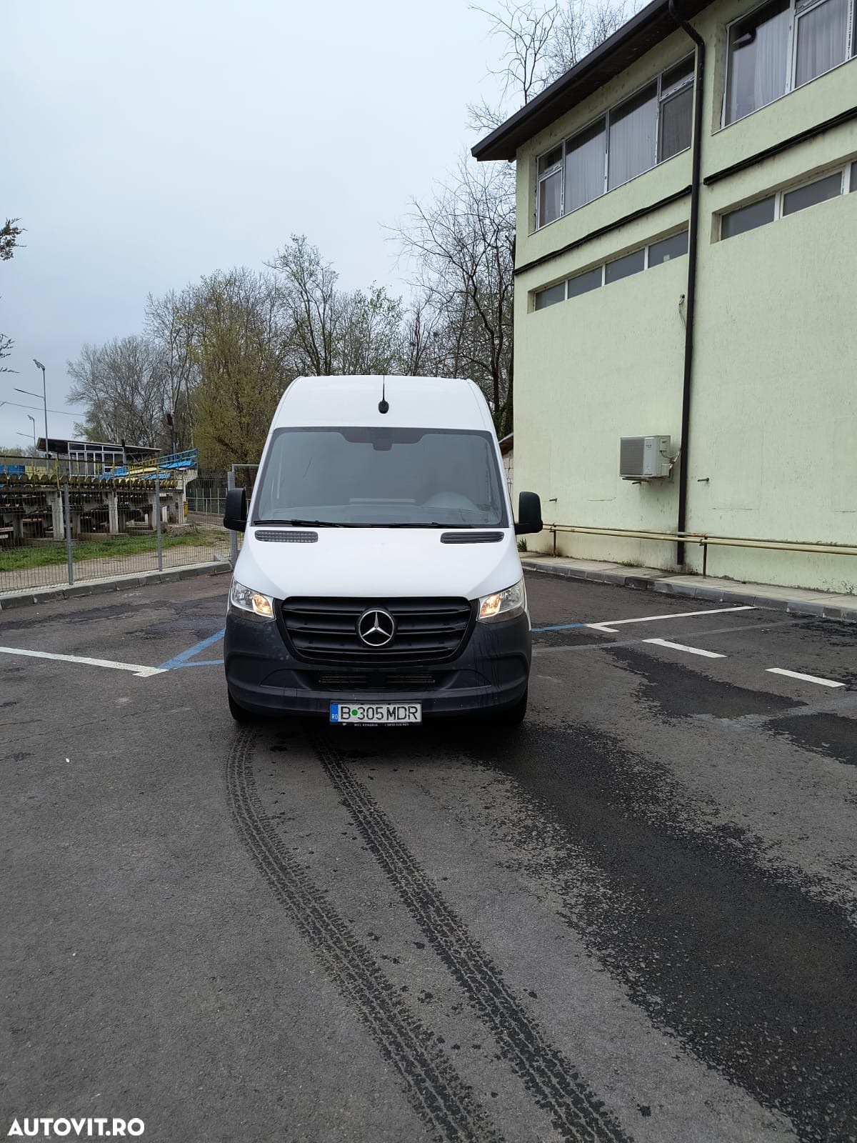 Mercedes-Benz Sprinter - 5