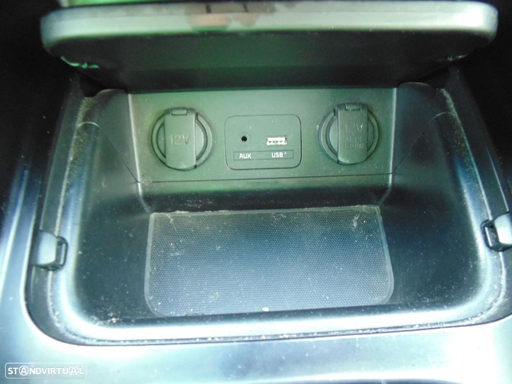 Kia Carens 1.7 CRDi ISG TX - 45