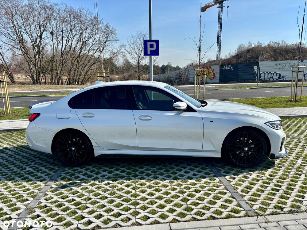 BMW Seria 3 320d xDrive M Sport Shadow sport - 10