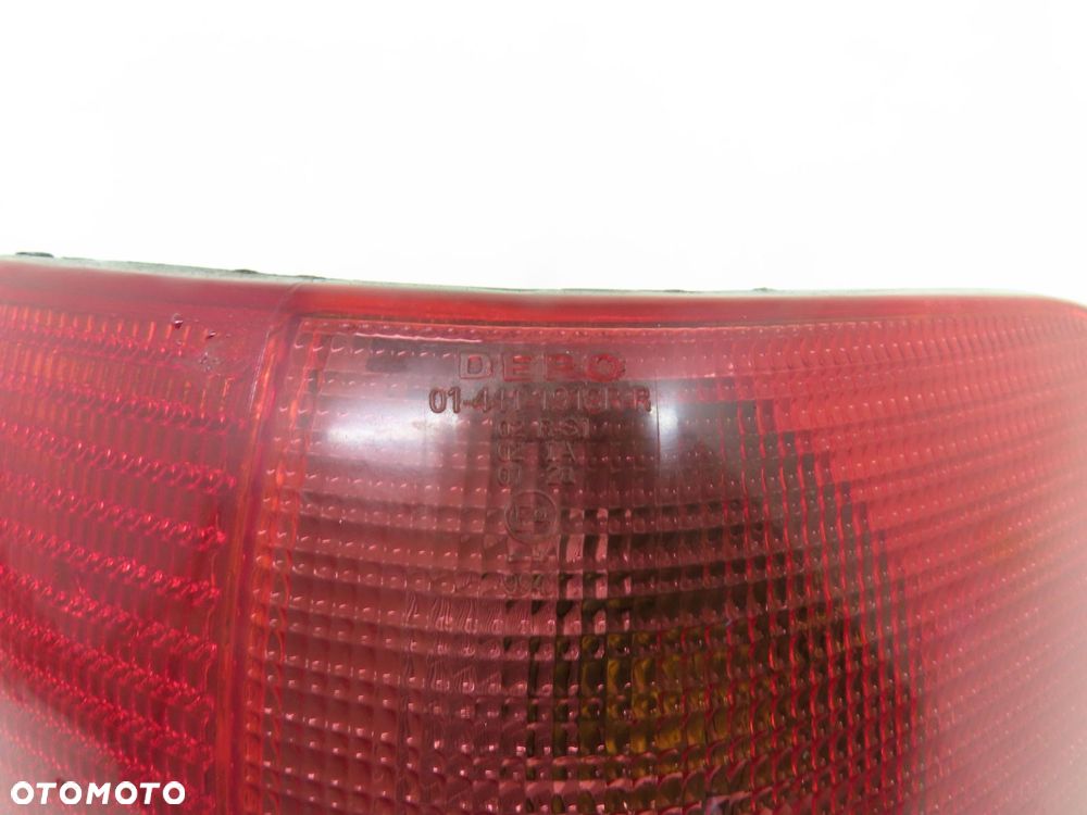 LAMPA PRAWA TYLNA AUDI 80 B4 - 4