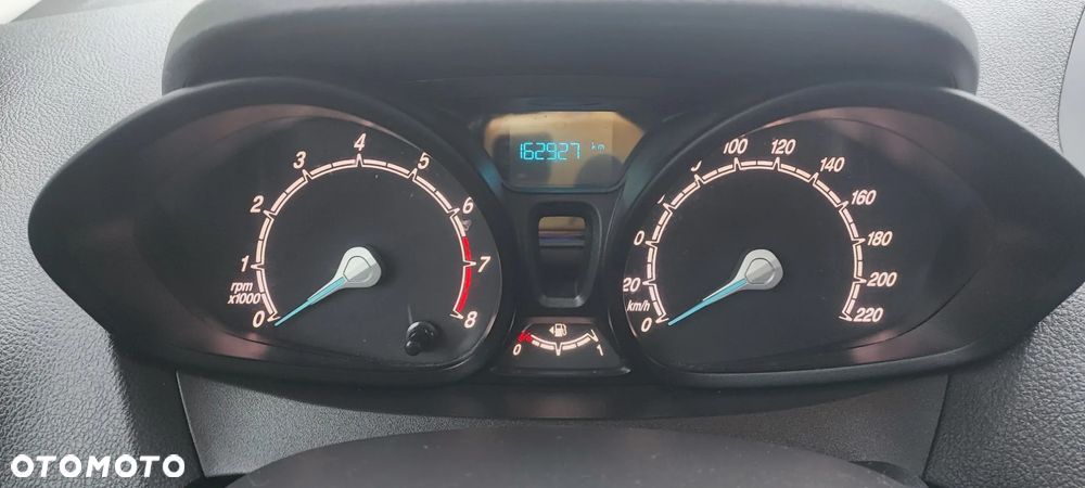 Ford Tourneo Courier 1.0 EcoBoost S&S Ambiente - 16
