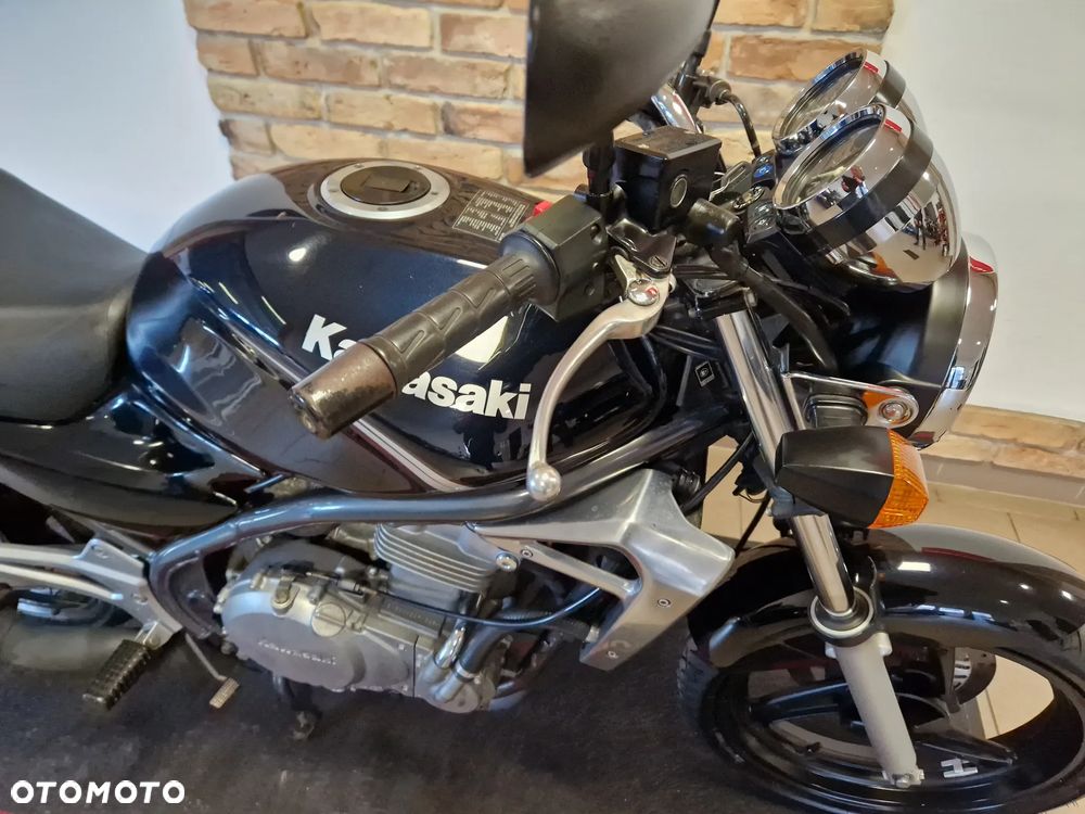 Kawasaki ER - 26