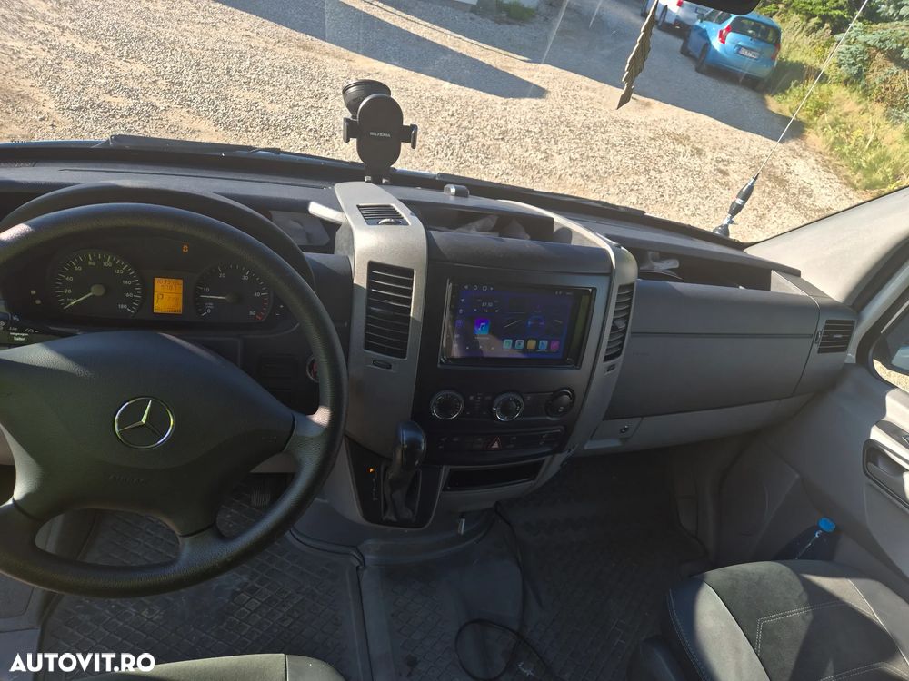 Mercedes-Benz Sprinter - 15