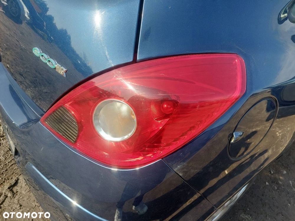 KOMPLETNY TYŁ KLAPA ZDERZAK LAMPA OPEL CORSA D HB 3D - 4