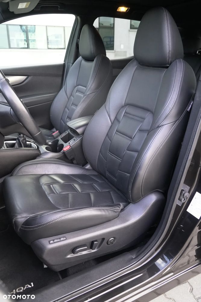 Nissan Qashqai 1.2 DIG-T Tekna+ - 24