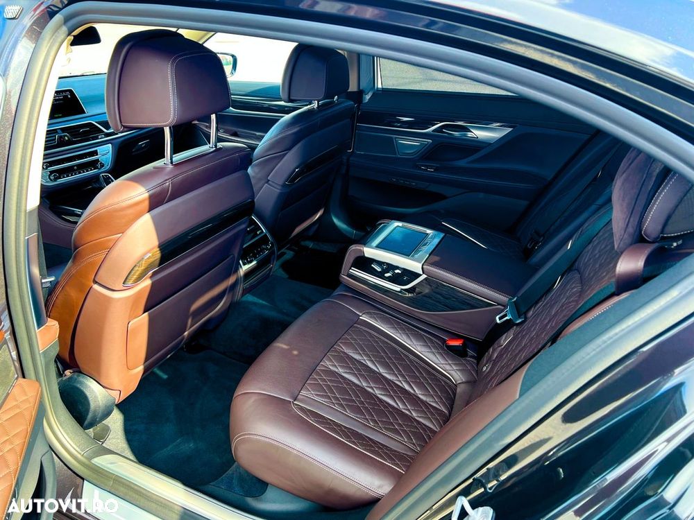 BMW Seria 7 - 8