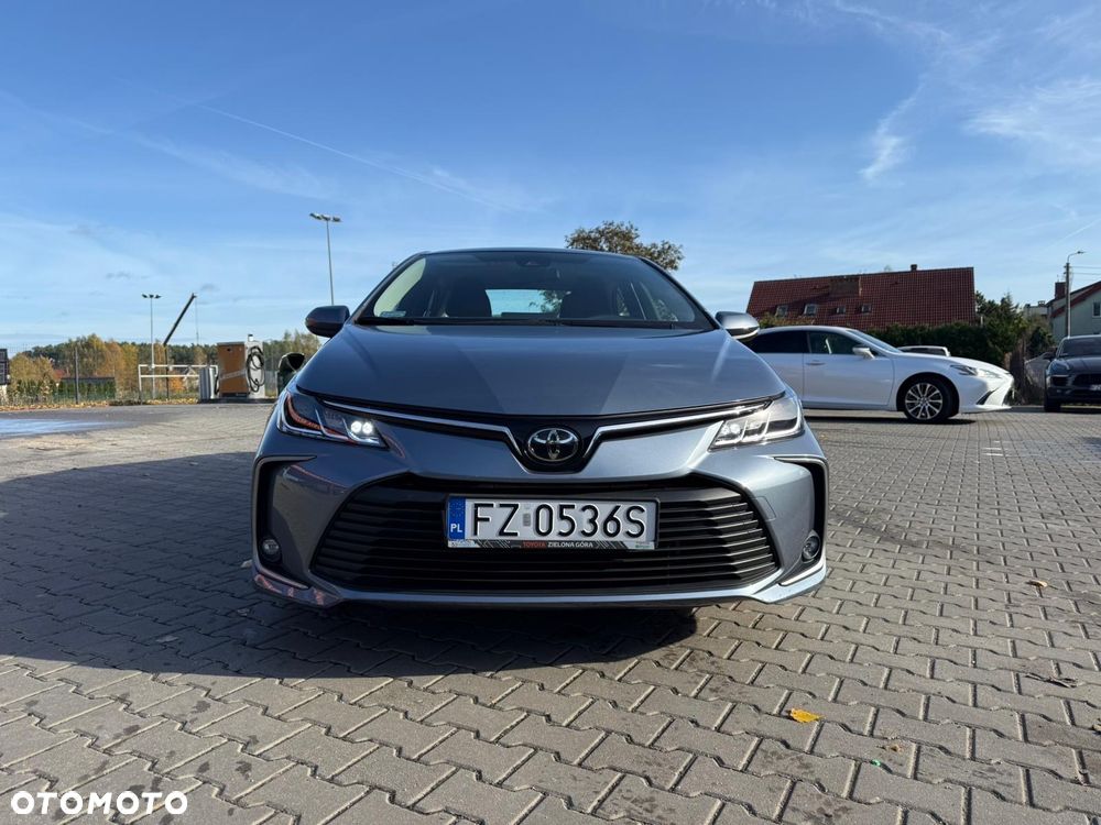 Toyota Corolla - 1