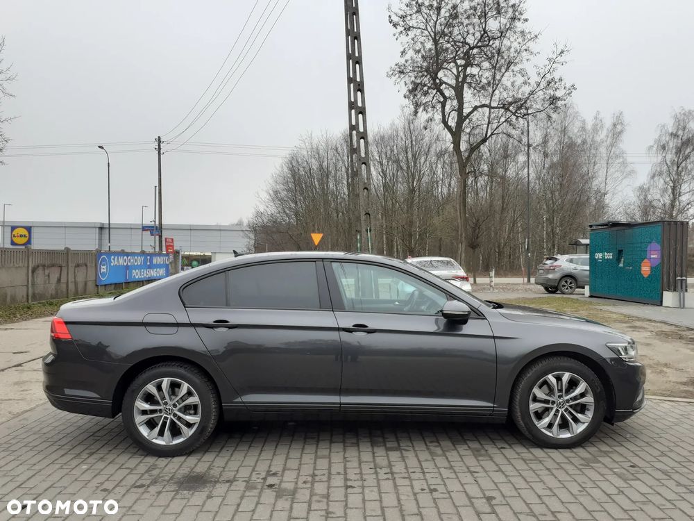 Volkswagen Passat - 6