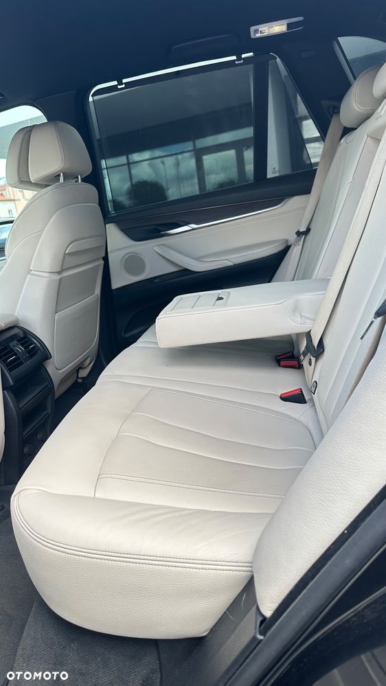 BMW X5 xDrive40d - 8