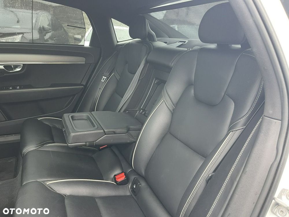 Volvo S90 T8 AWD Plug-In Hybrid R-Design - 17