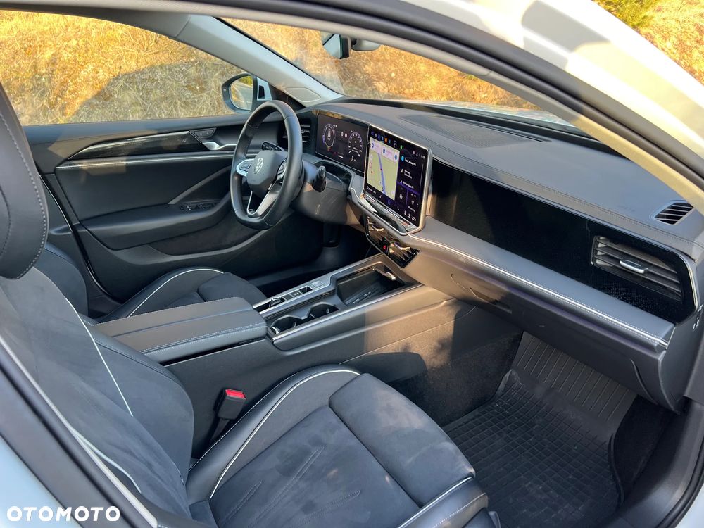 Volkswagen Passat - 22