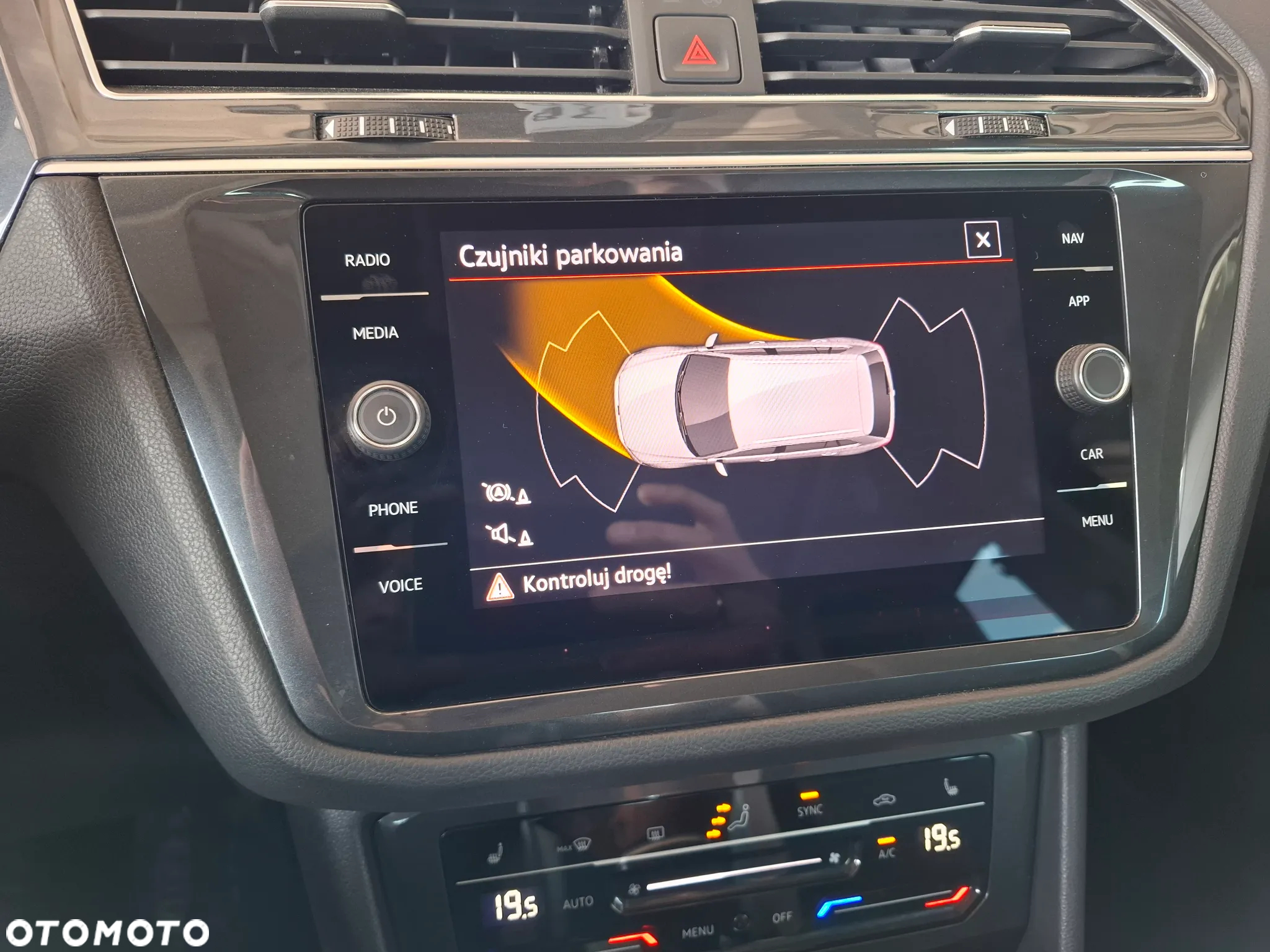 Volkswagen Tiguan 2.0 TDI SCR Urban Sport - 20
