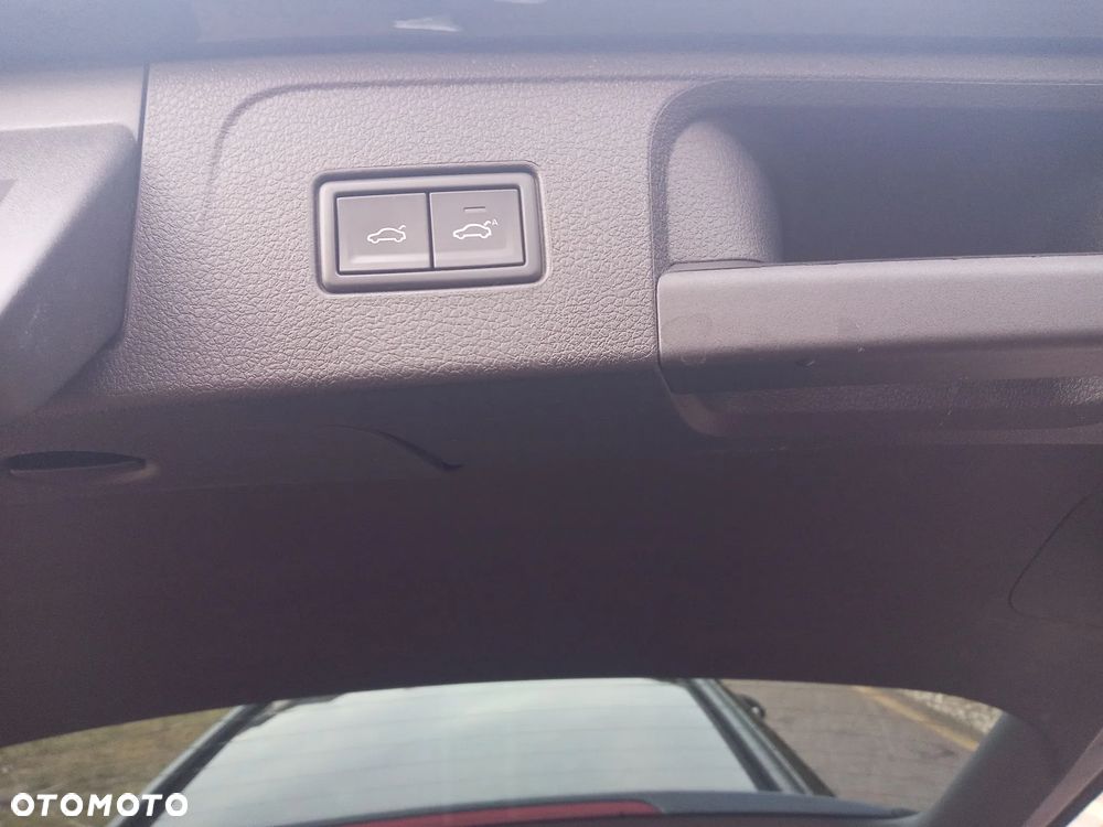 Volkswagen Passat 2.0 TSI Business DSG - 36